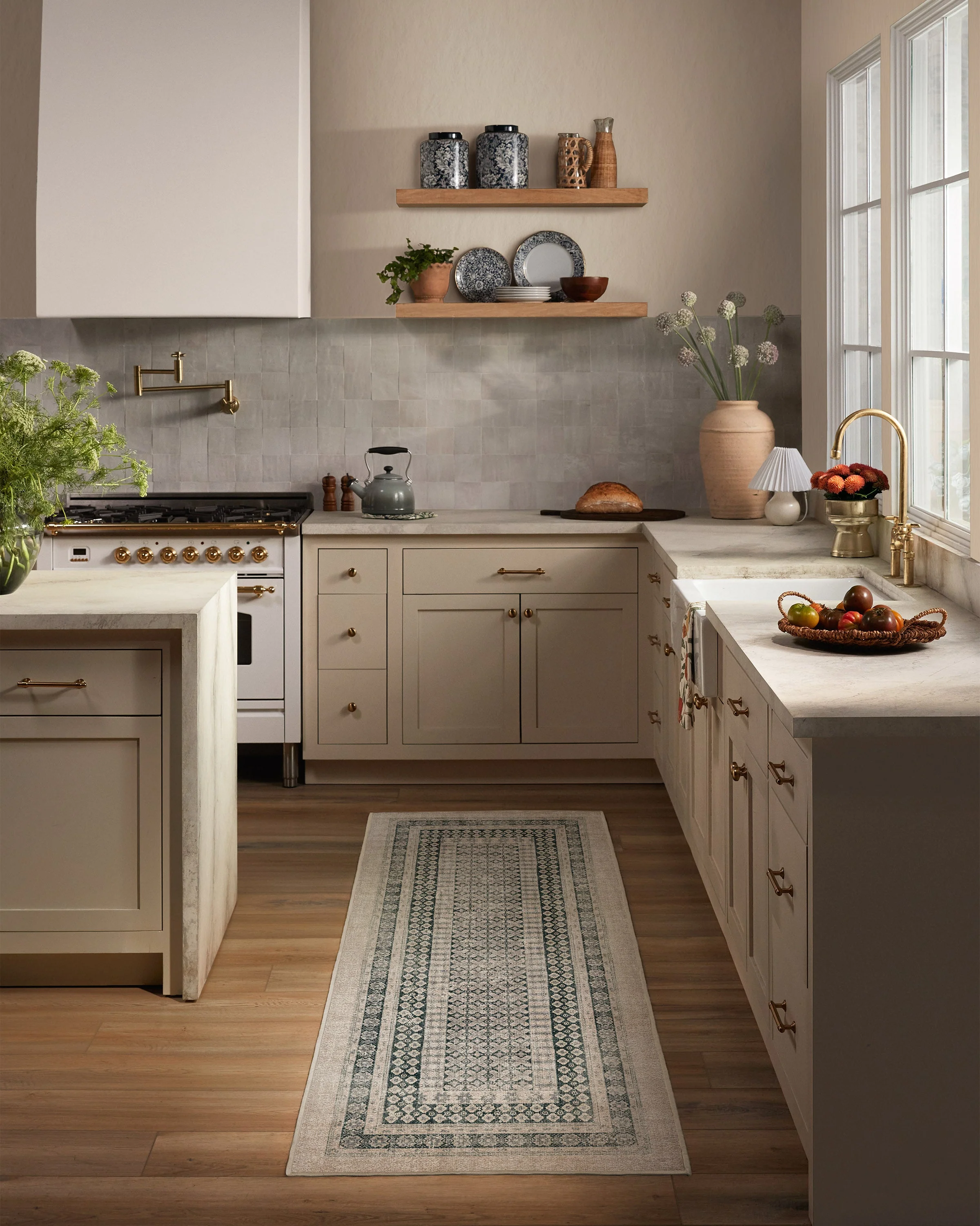 1012-cyrus-taupe-soft-charcoal-rug-4.webp Cyrus Taupe & Soft Charcoal Rug