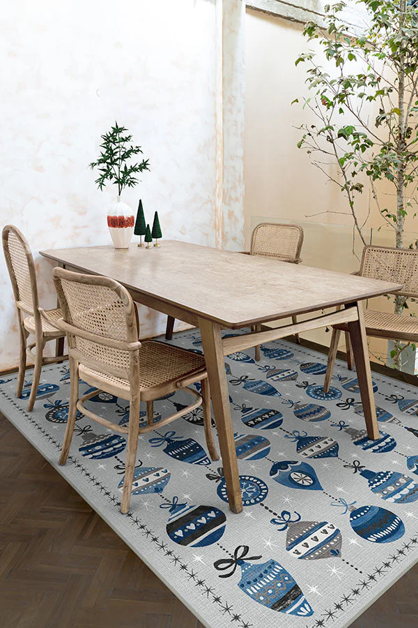 1067-festive-garland-blue-grey-outdoor-rug-2.webp Festive Garland Blue Grey Outdoor Rug