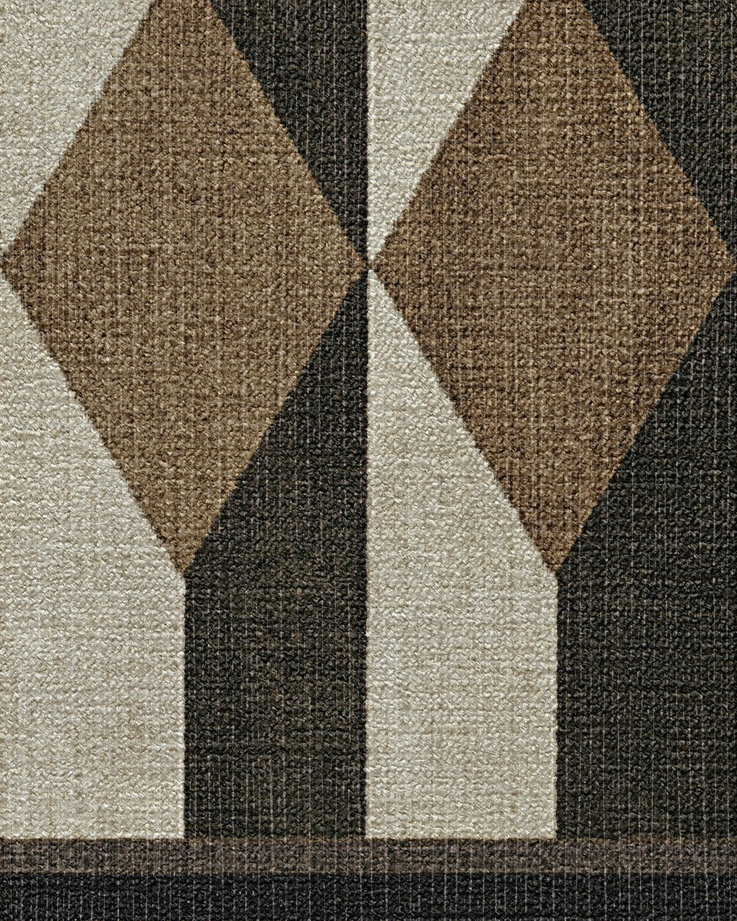 Oak Black & Camel Rug