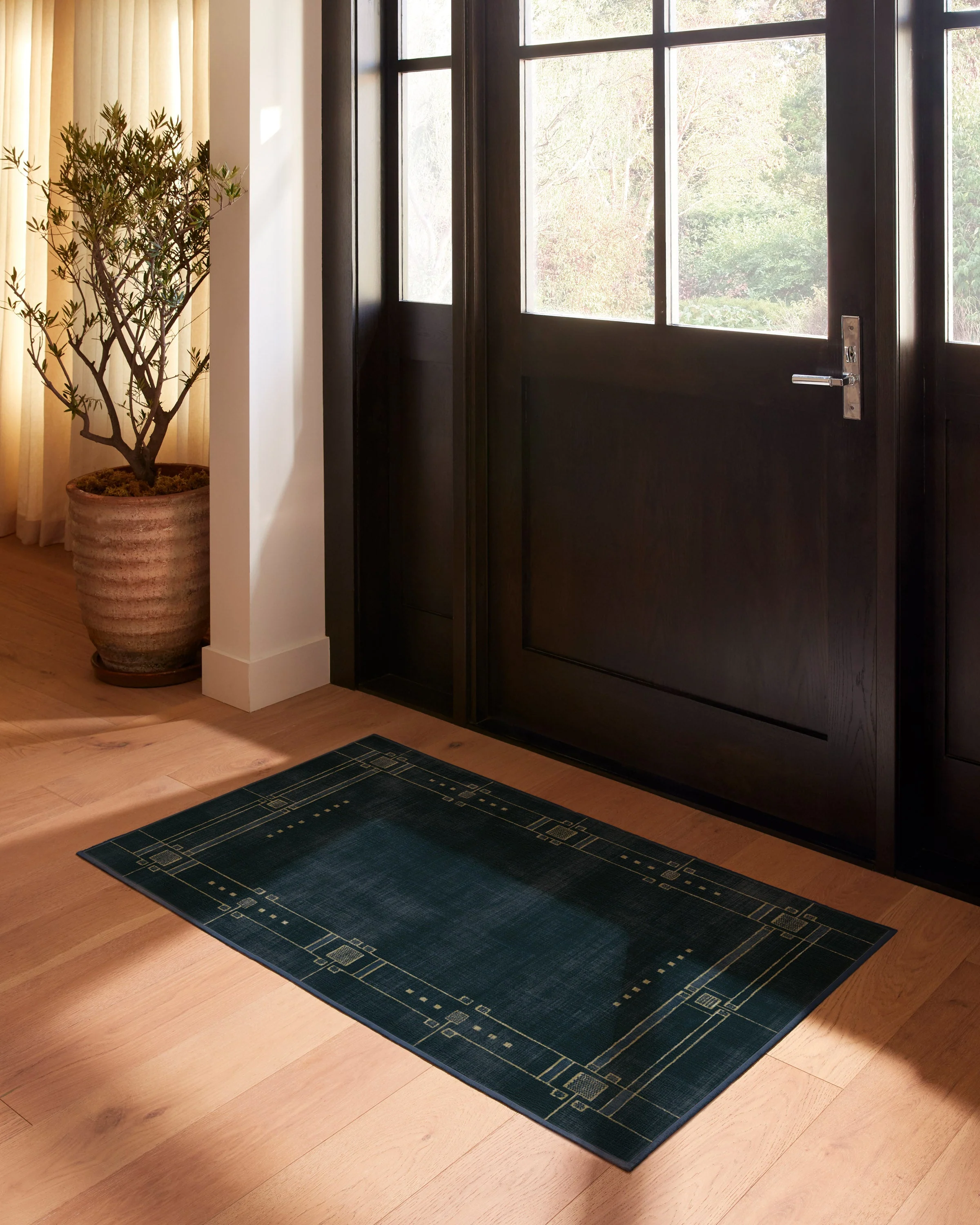 120-avery-midnight-blue-flatwoven-rug-5.webp Avery Midnight Blue Flatwoven Rug