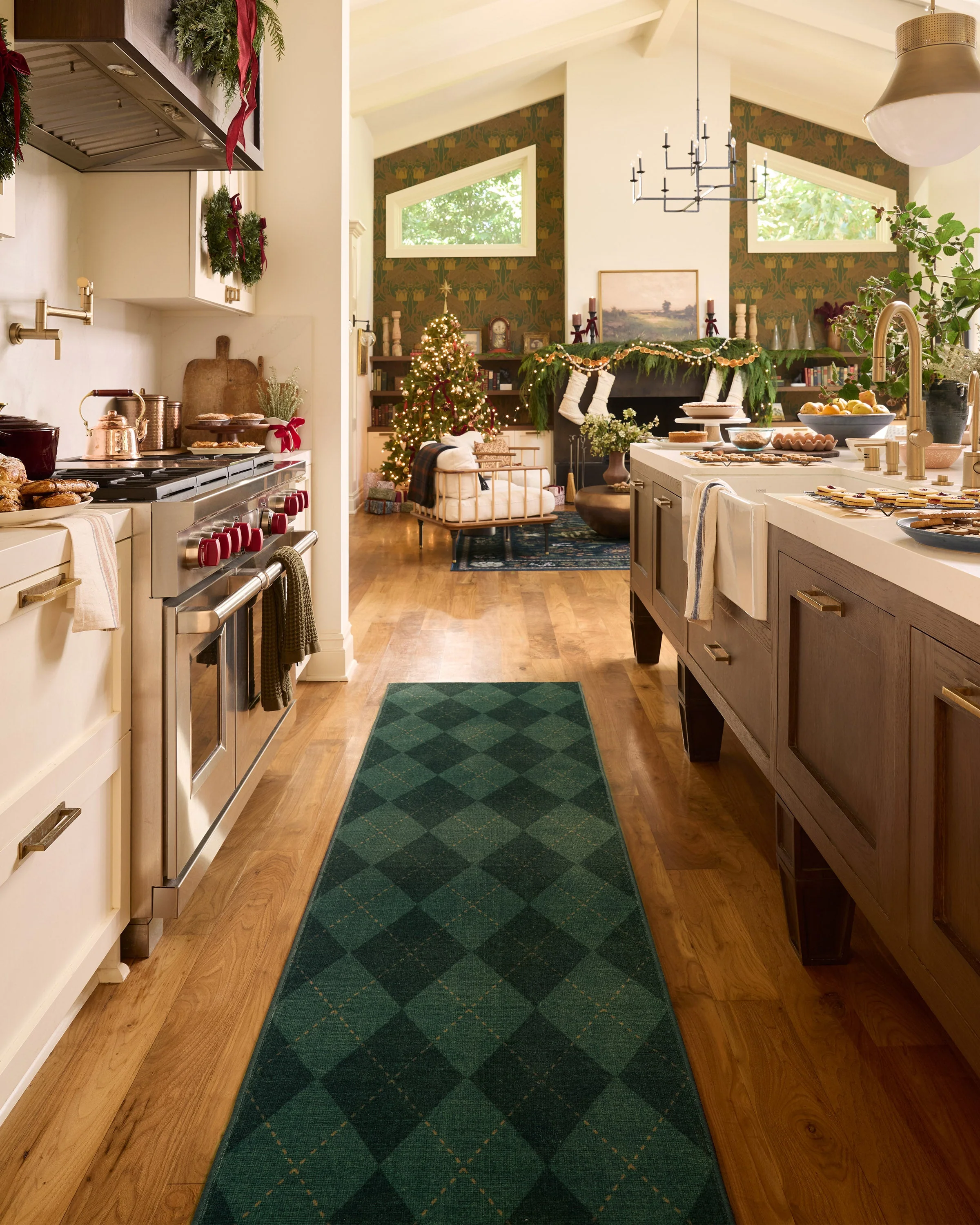 1422-oliver-argyle-forest-green-flatwoven-rug-3.webp Oliver Argyle Forest Green Flatwoven Rug