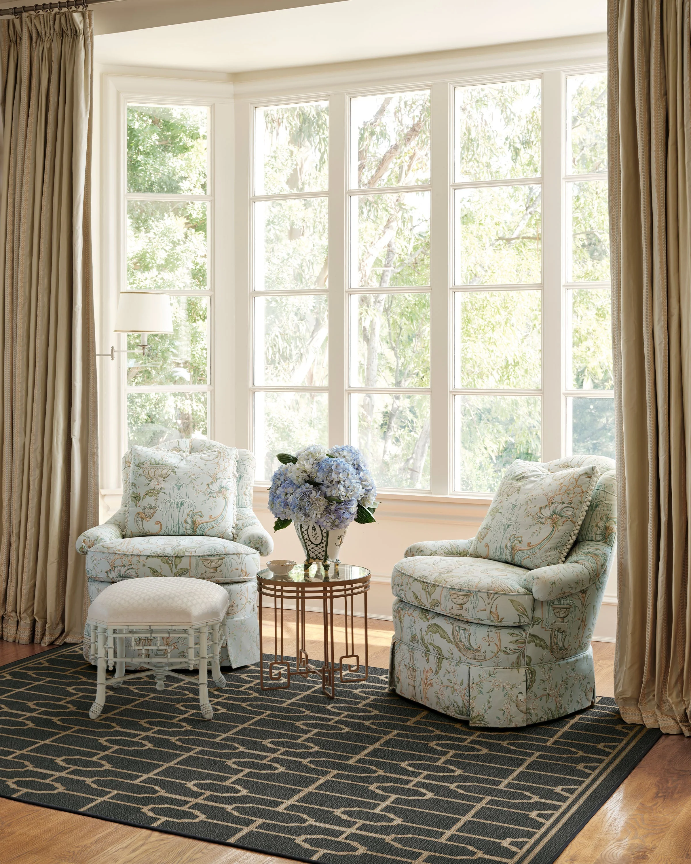 Diana Trellis Black & Gold Flatwoven Rug