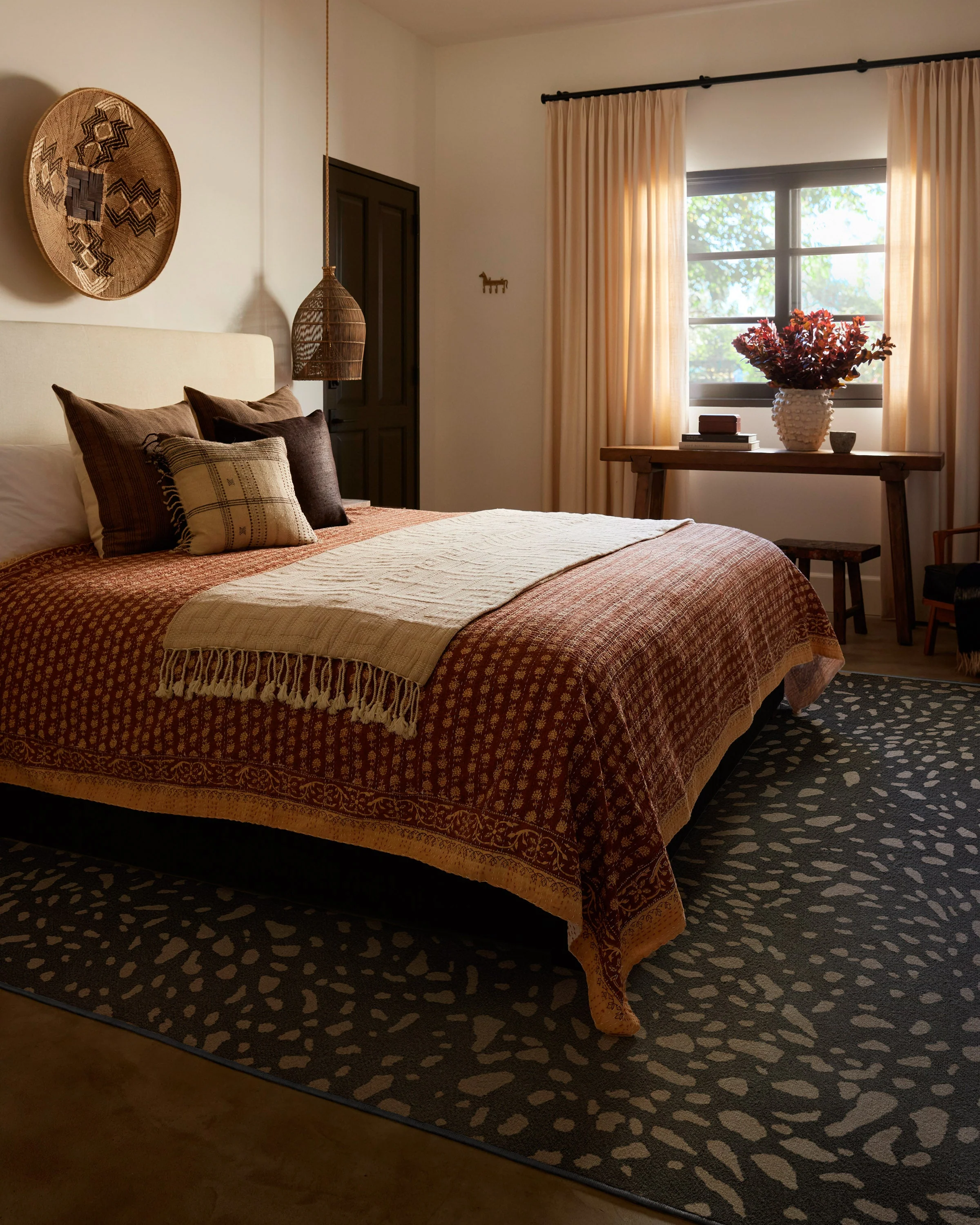 1516-fawn-dark-grey-rug-5.webp Fawn Dark Grey Rug