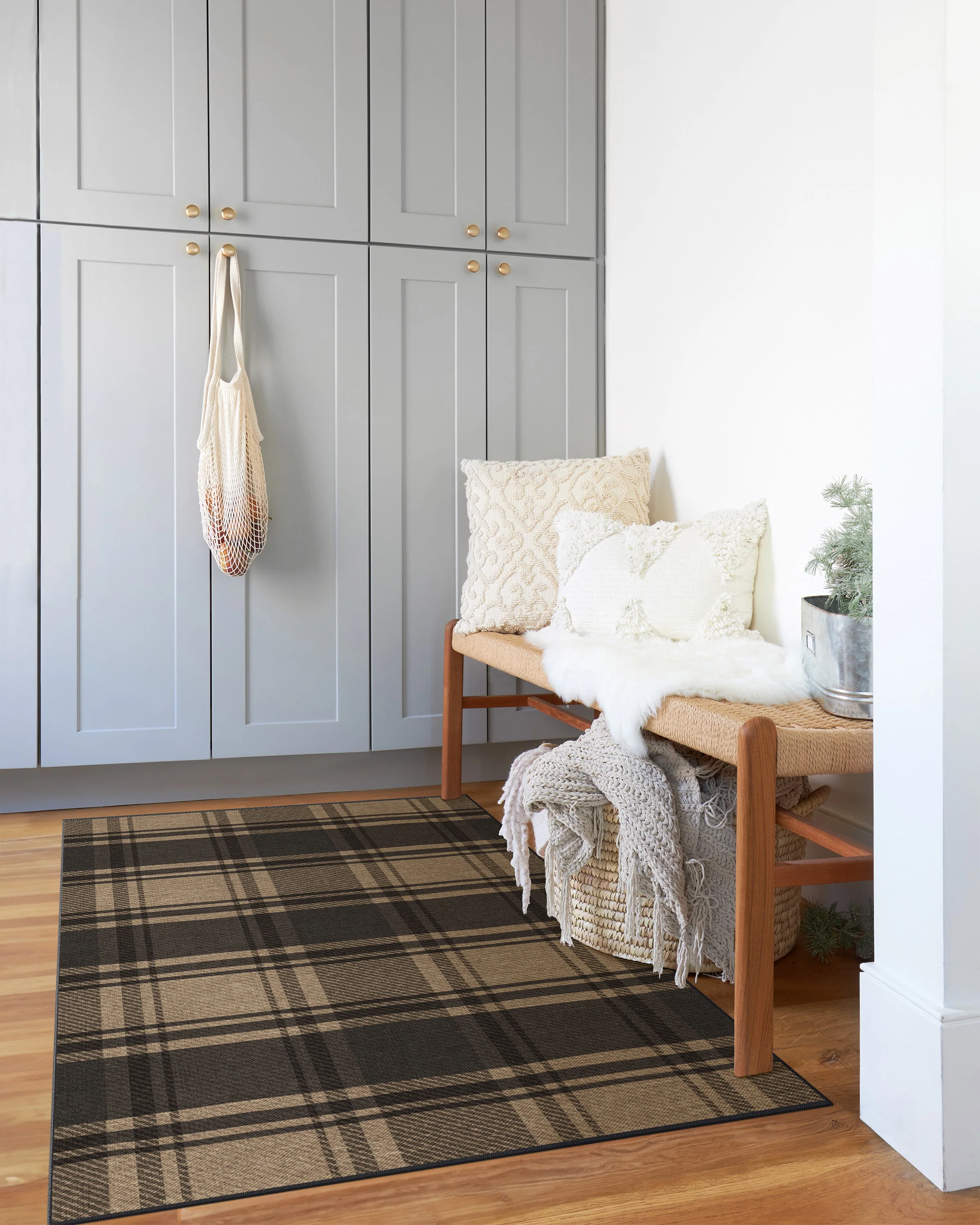 1518-easton-plaid-charcoal-natural-flatwoven-rug-5.webp Easton Plaid Charcoal & Natural Flatwoven Rug