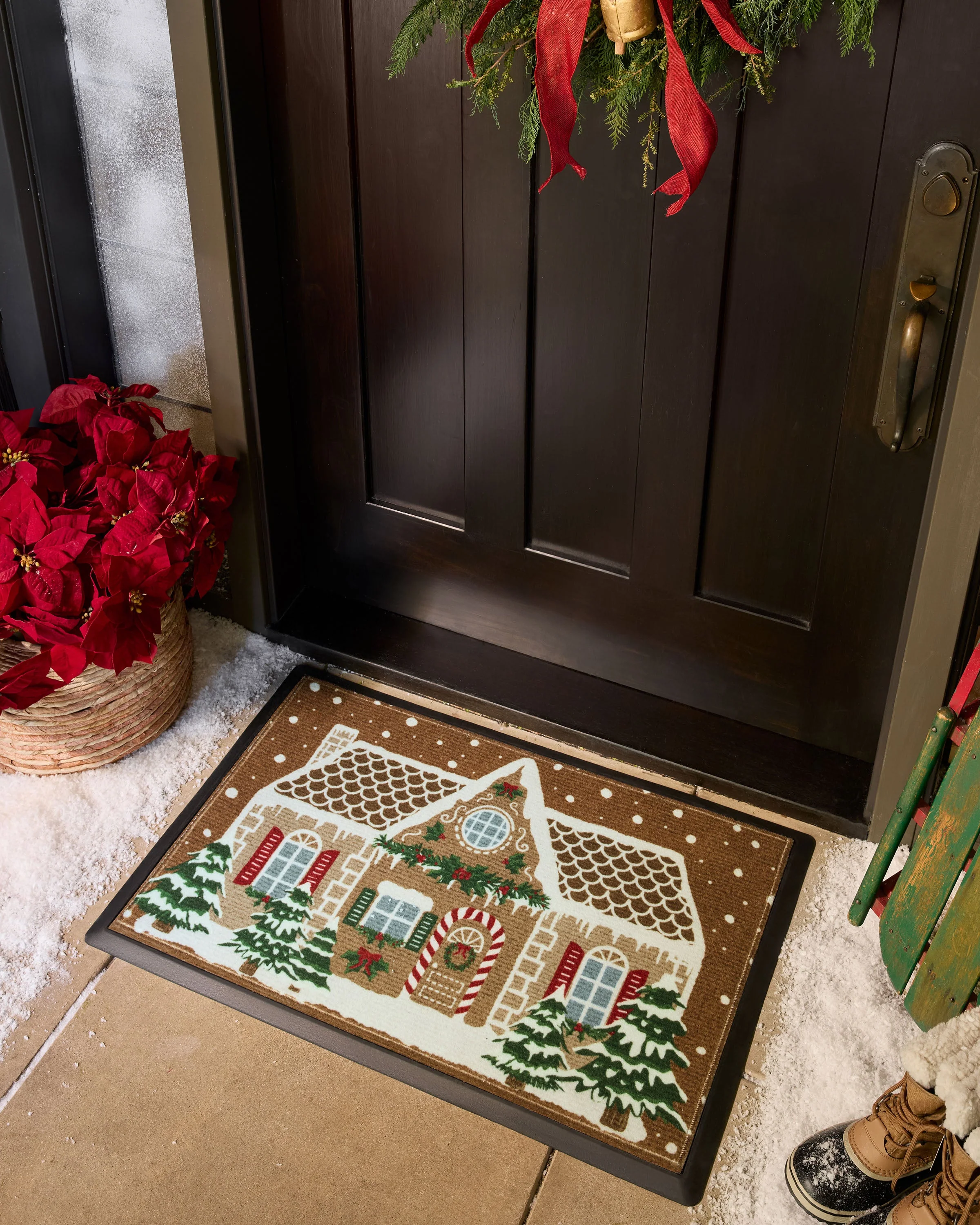 1567-gingerbread-house-doormat-2.webp Gingerbread House Doormat