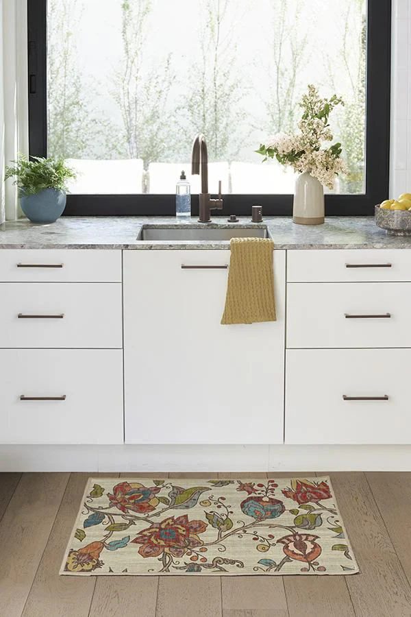 16-frida-floral-natural-flatwoven-rug-4.webp Frida Floral Natural Flatwoven Rug