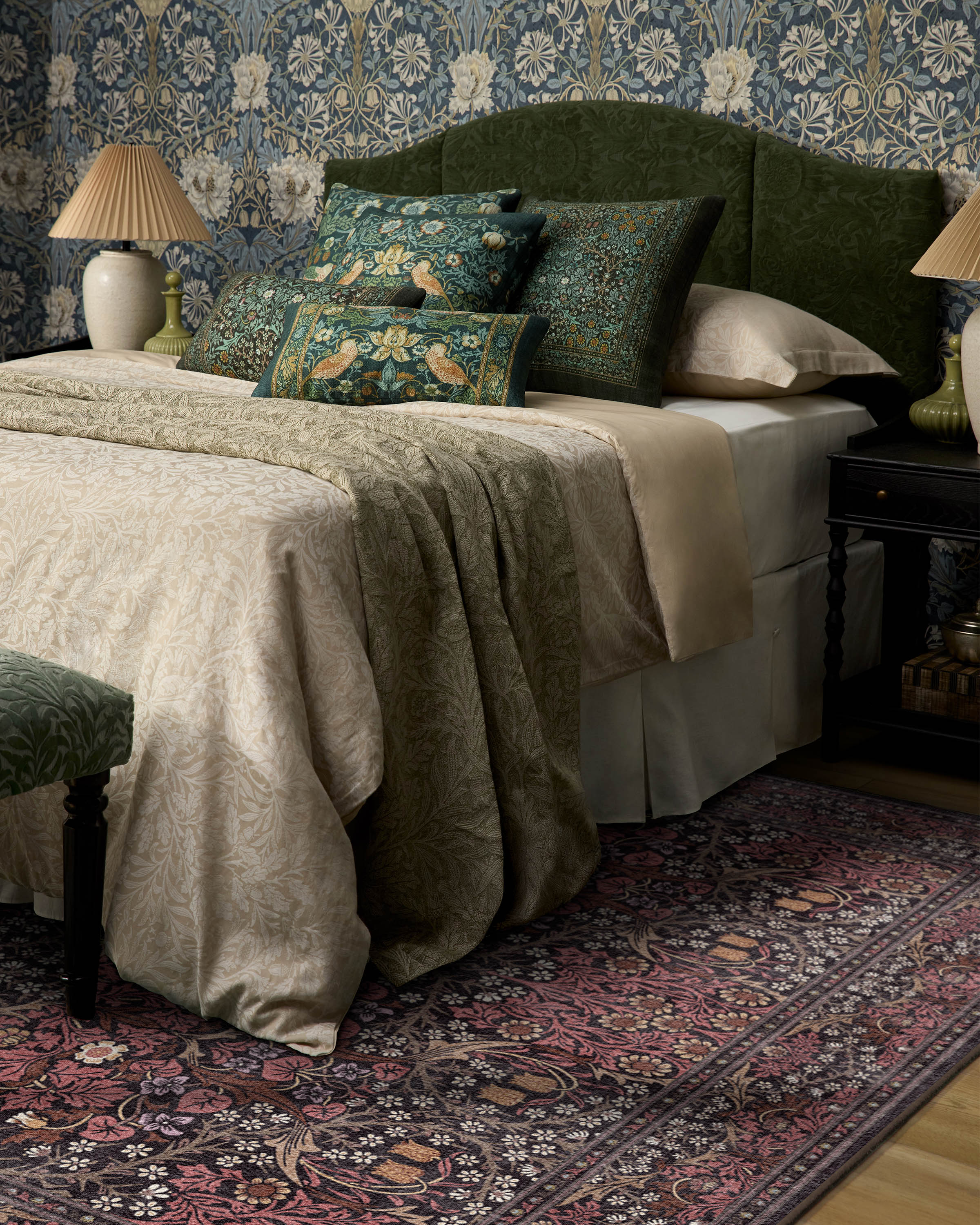 163-blackthorn-amber-red-rug-5.jpg Blackthorn Amber Red Rug