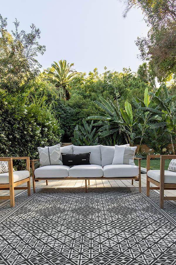229-loseta-black-outdoor-rug-5.jpg Loseta Black Outdoor Rug