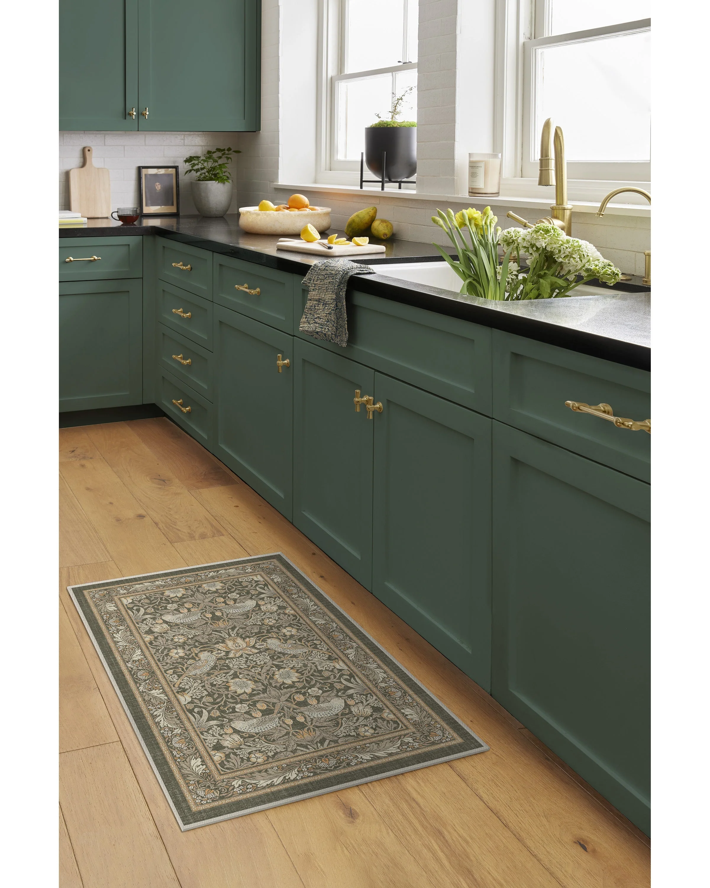 231-strawberry-thief-stone-gold-rug-5.webp Strawberry Thief Stone Gold Rug