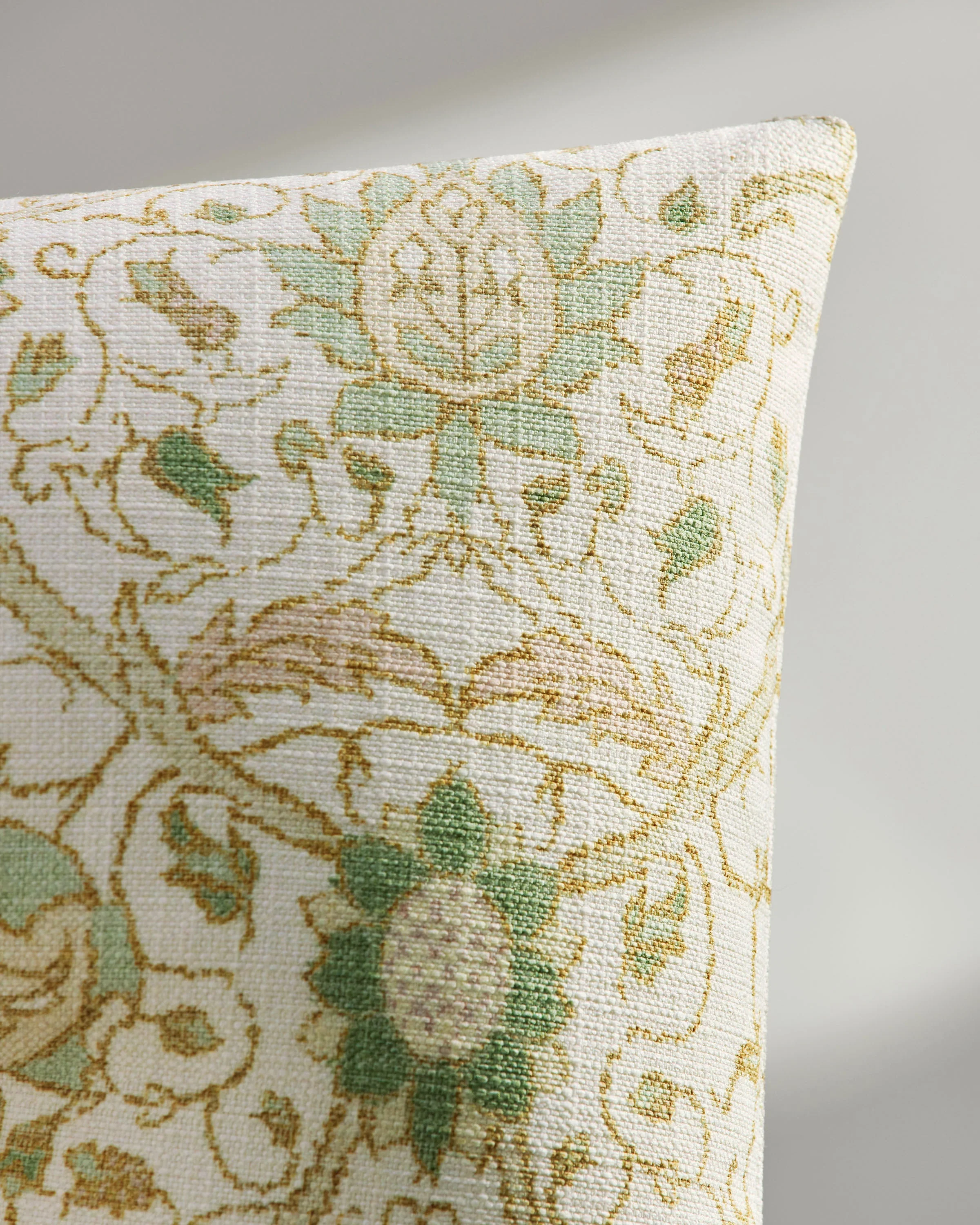 264-montreal-vintage-cream-woven-throw-pillow-4.webp Montreal Vintage Cream Woven Throw Pillow
