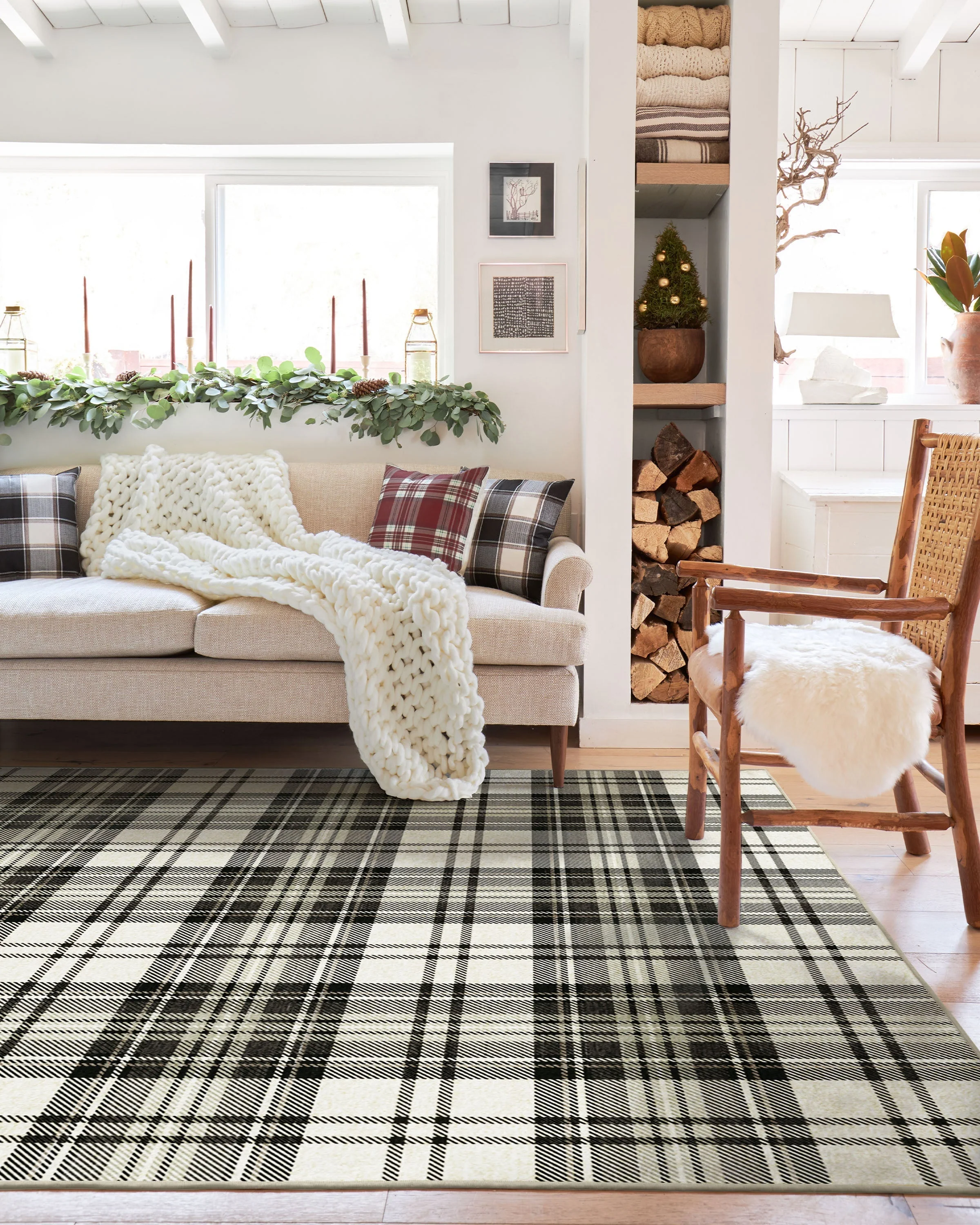 317-dress-stewart-tartan-black-ivory-rug-3.webp Dress Stewart Tartan Black & Ivory Rug