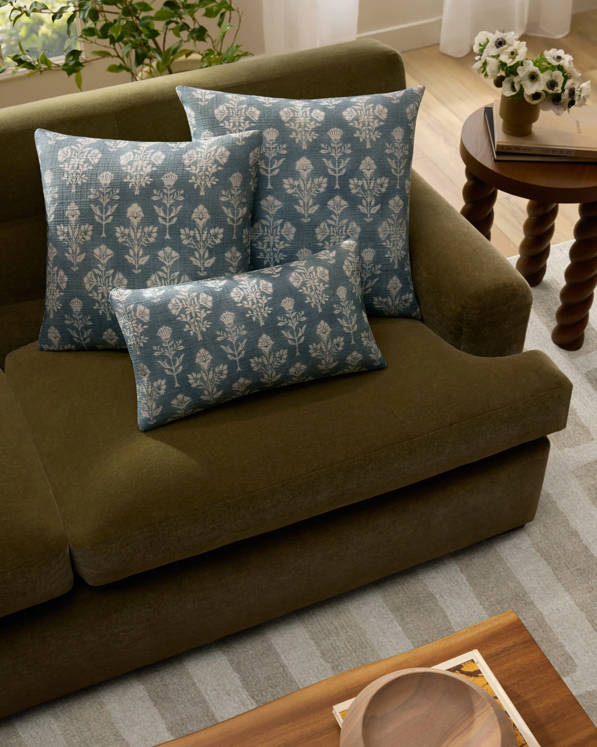 357-lauretta-blue-grey-woven-throw-pillow-3.webp Lauretta Blue Grey Woven Throw Pillow
