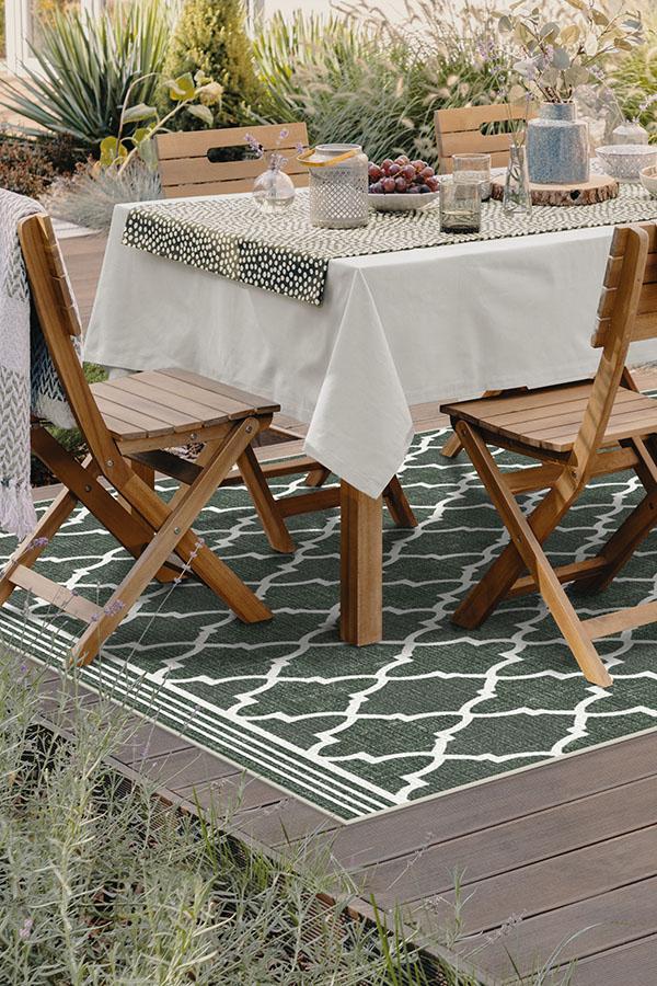 Varia Trellis Forest Green Outdoor Rug