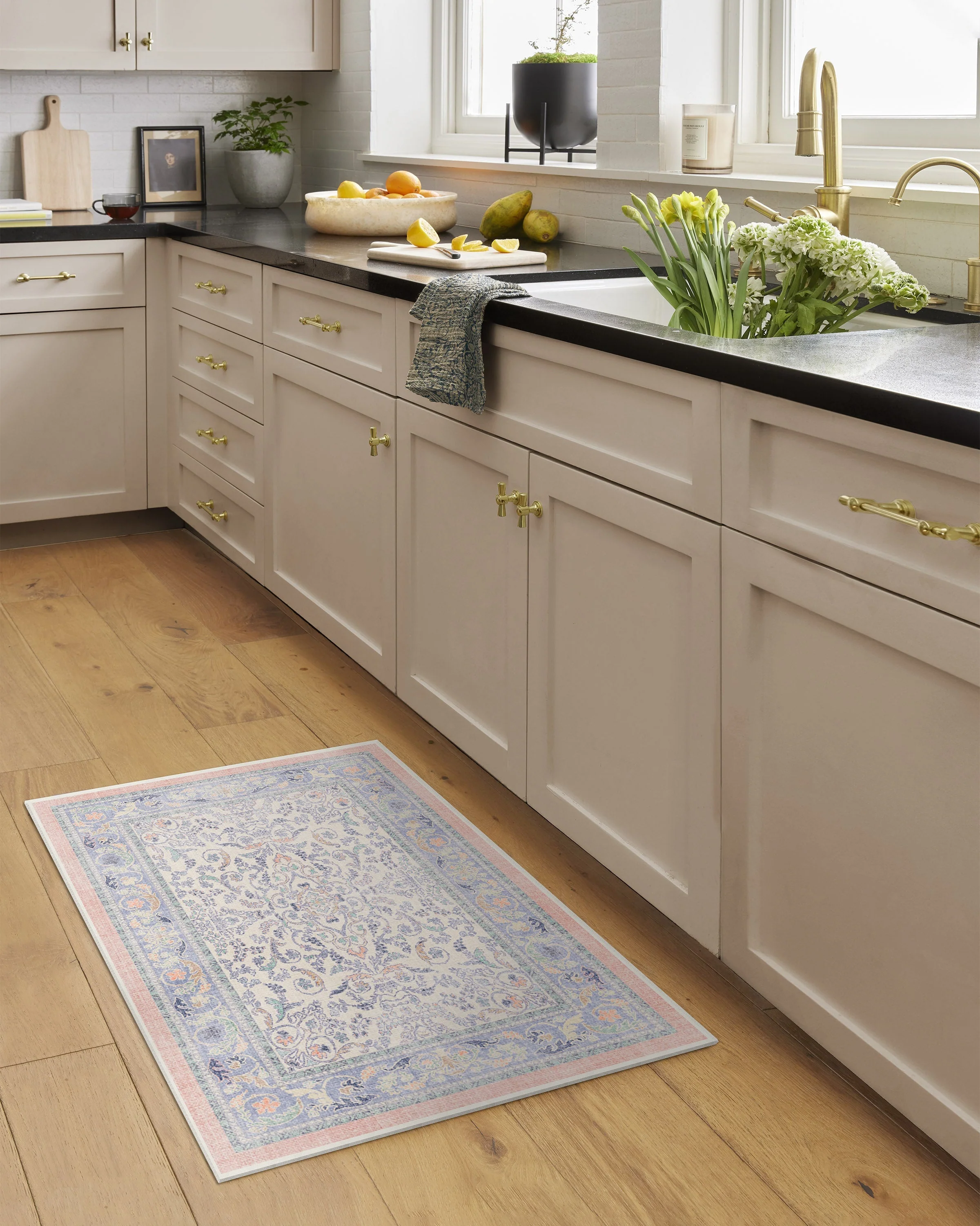 470-fit-for-a-queen-soft-lavender-rug-5.webp Fit For A Queen Soft Lavender Rug