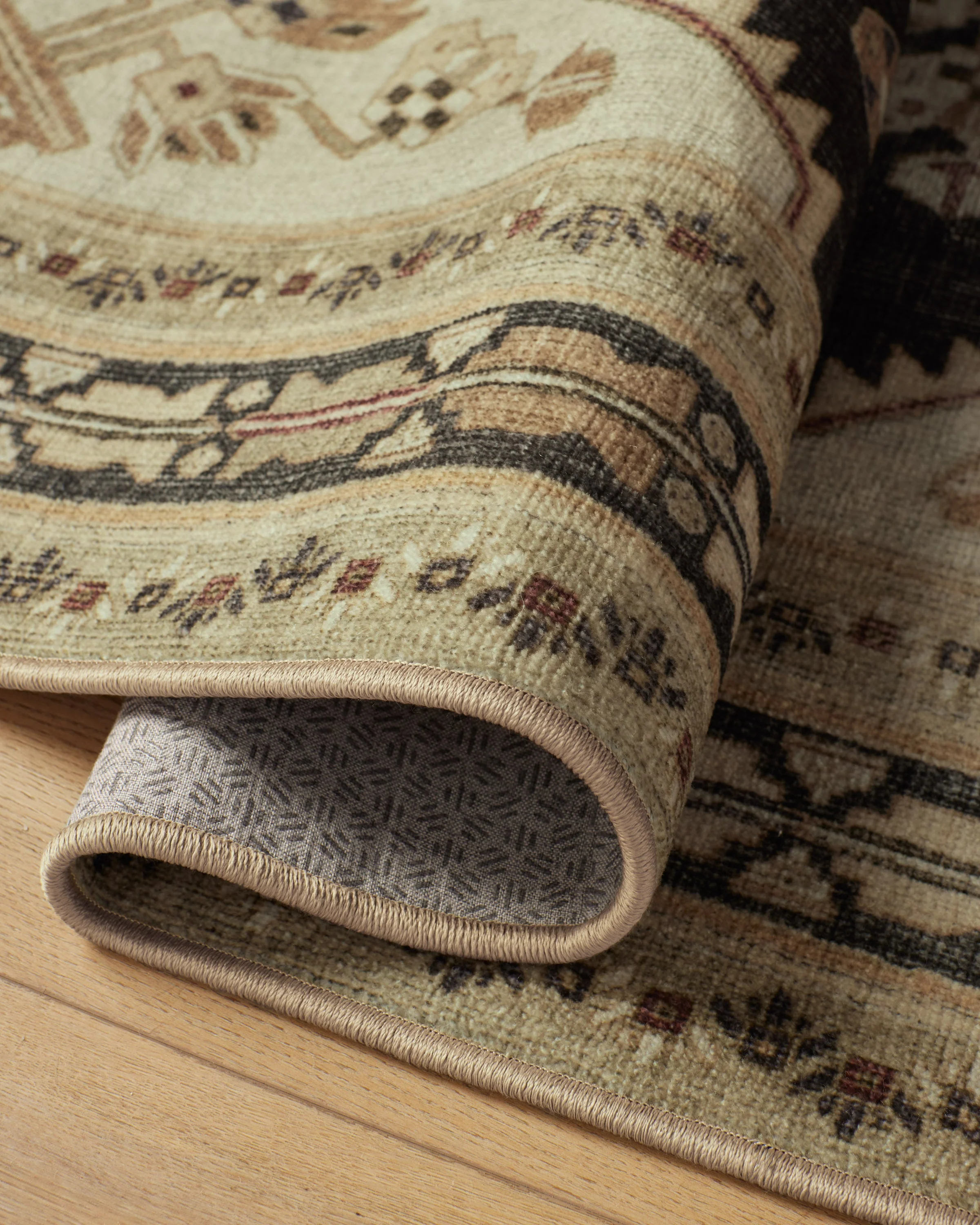 522-pradera-tan-soft-black-rug-2.webp Pradera Tan & Soft Black Rug