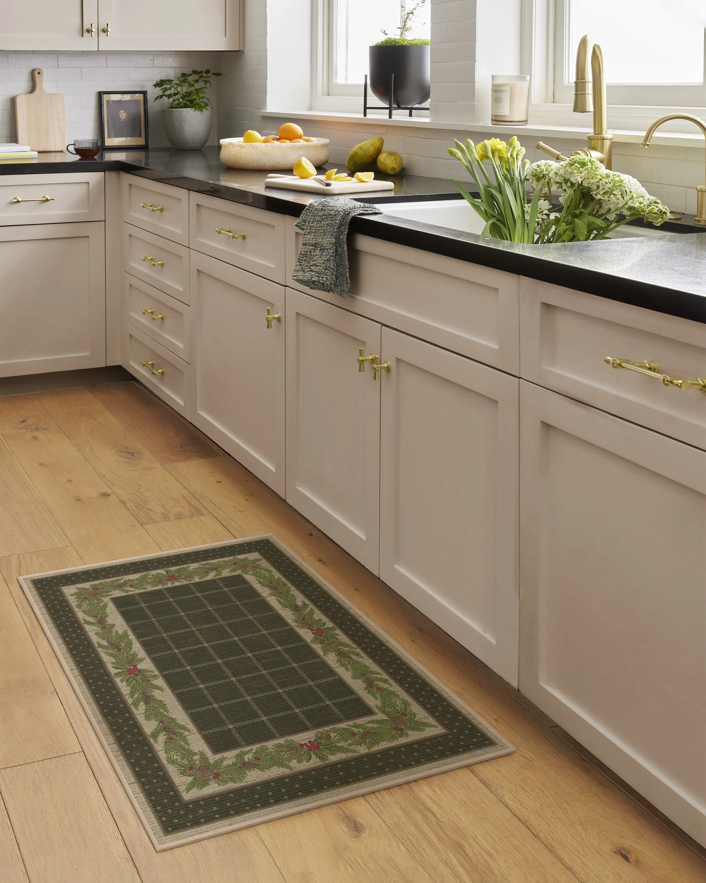 569-pine-border-dark-olive-rug-5.webp Pine Border Dark Olive Rug