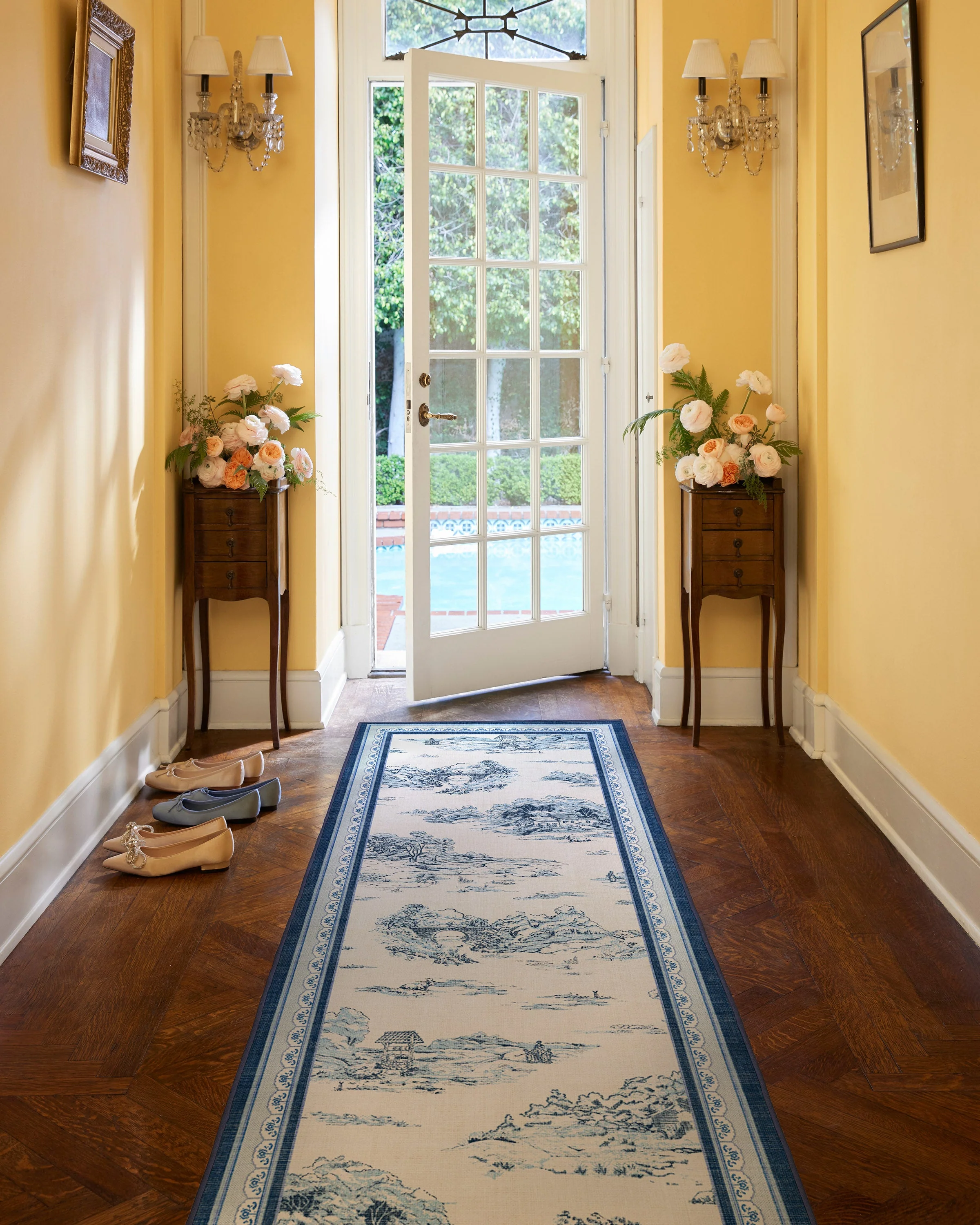794-provence-toile-delft-blue-flatwoven-rug-3.webp Provence Toile Delft Blue Flatwoven Rug