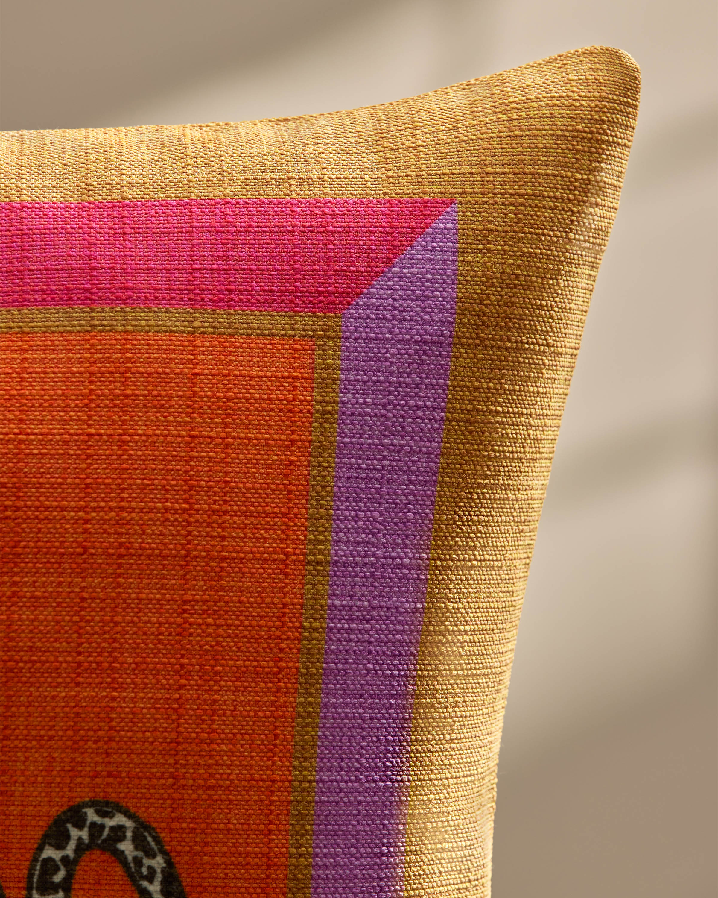 803-snow-leopard-multicolor-woven-throw-pillow-5.jpg Snow Leopard Multicolor Woven Throw Pillow